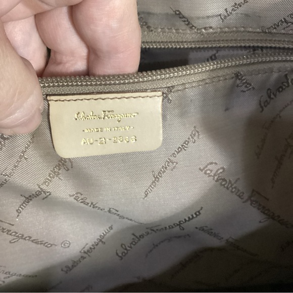 Salvatore Ferragamo Leopard Jungle Safari Tropical Printed Canvas Tote Bag - Picture 12 of 13